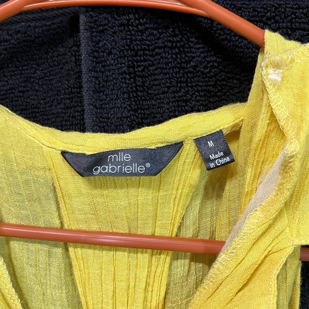 Mlle Gabrielle Yellow hi -low dress